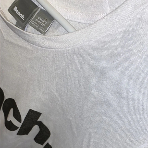 NWT Bench women’s short sleeve logo top L - Picture 6 of 9